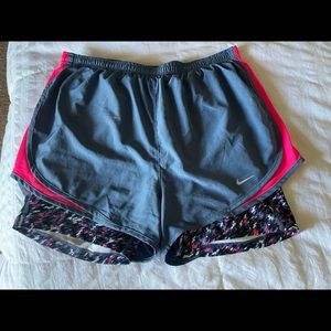 Nike Pro 2 in 1 women’s running shorts